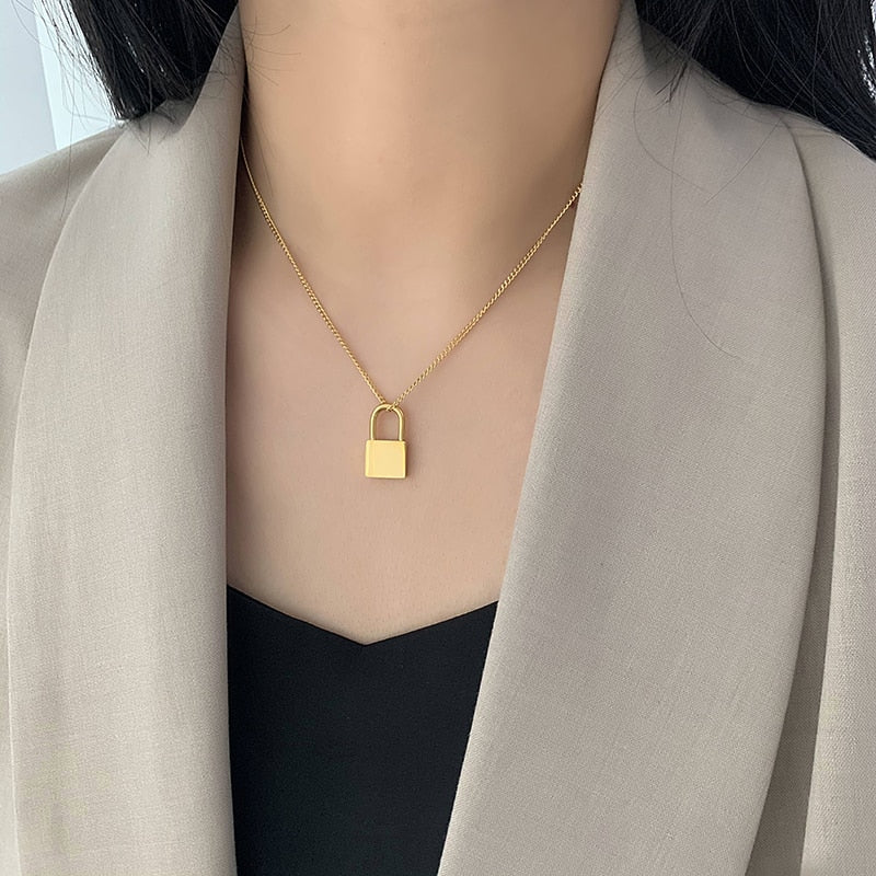 2019 Women Jewelry Gold STAINLESS STEEL Mini Lock Necklace Padlock Necklaces &amp; Pendants Lock Chain Necklace Choker Metal Collar