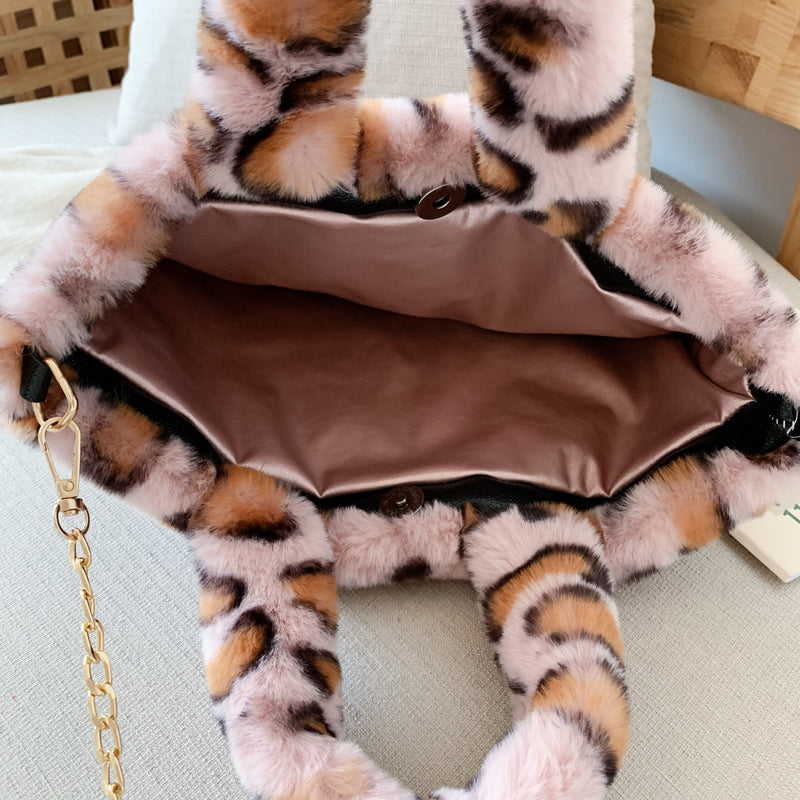 Winter new fashion shoulder bag female leopard female bag chain large plush winter handbag Messenger bag soft warm fur bag